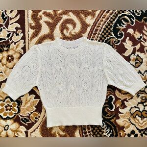 Elegant White Women's Sweater. Short sleeve. Knitted. Size S